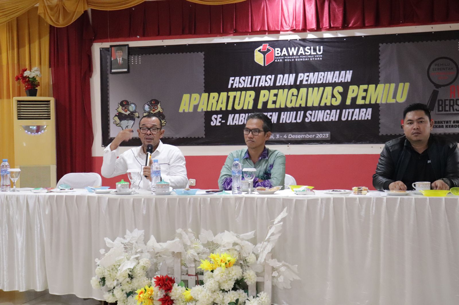 Fasilitasi dan Pembinaan Aparatur Pengawas Pemilu : Memperkuat Peran Pangawas Pemilu Kecamatan Se- Kabupaten Hulu Sungai Utara dalam Pemilu 2024"""