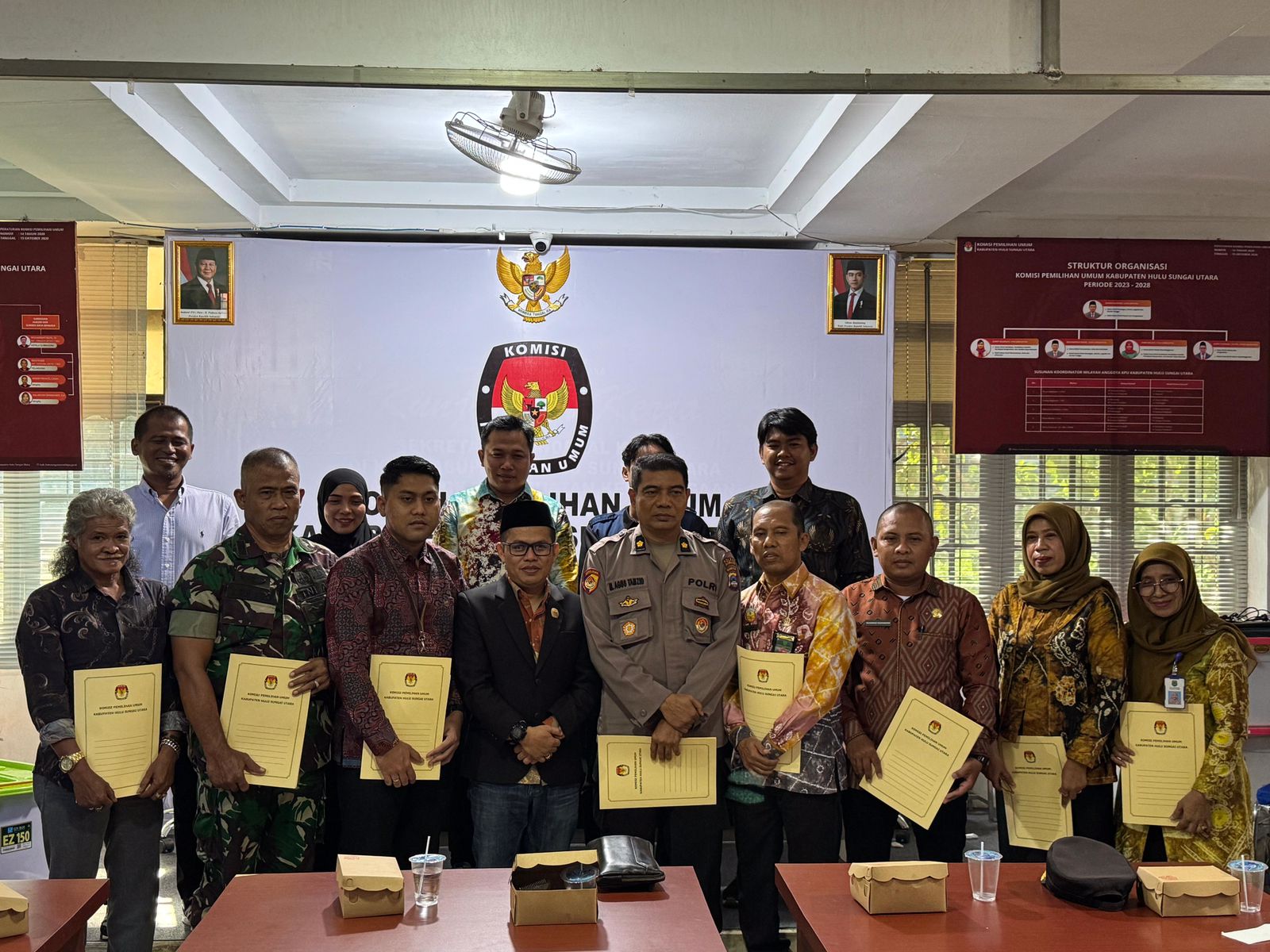 Bawaslu HSU Hadiri Rapat Pleno Rekapitulasi PDPB Triwulan III Tahun 2025