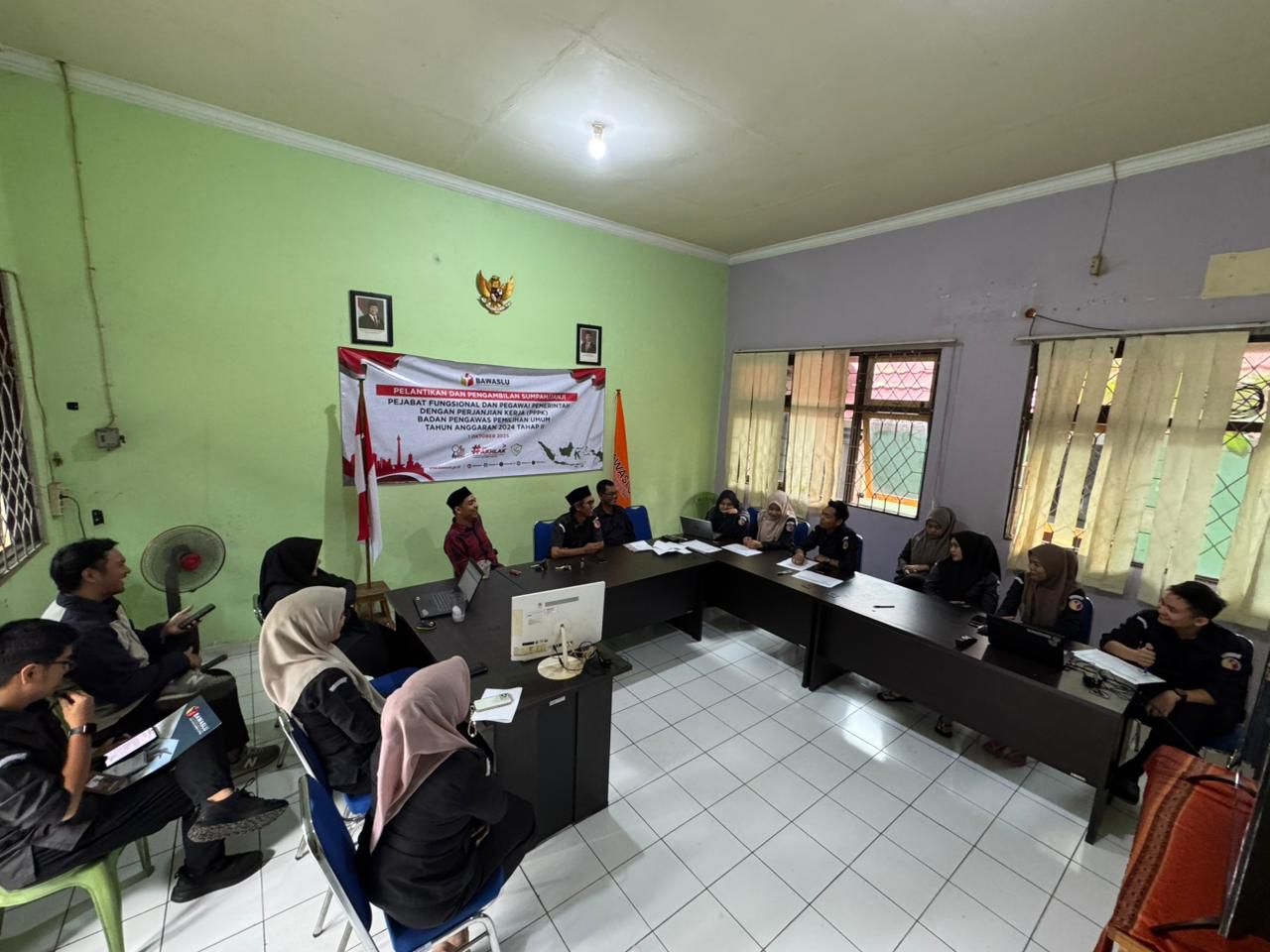  Sekretariat Bawaslu Gelar Rapat Bulanan Bahas Evaluasi dan Rencana Kerja