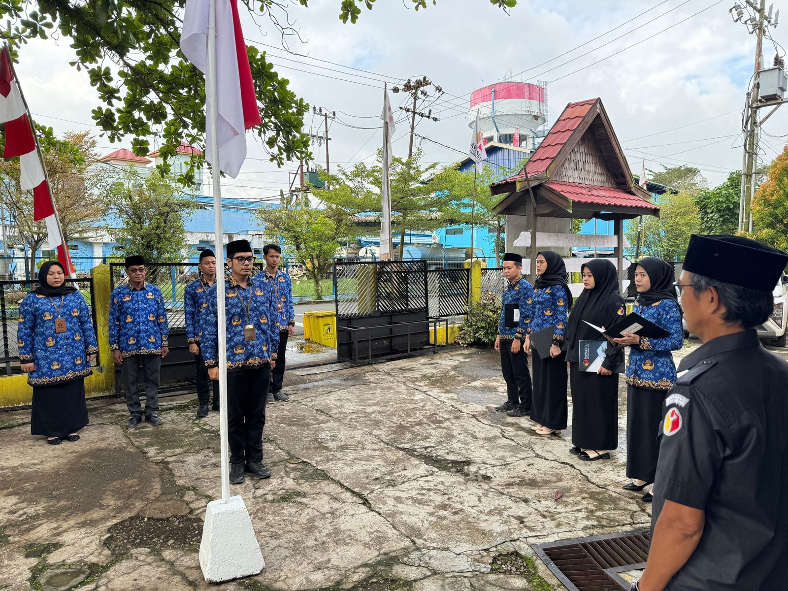Bawaslu Hulu Sungai Utara Gelar Apel Peringatan Hari Sumpah Pemuda ke-97: Wujudkan Semangat Persatuan dan Integritas Pengawasan