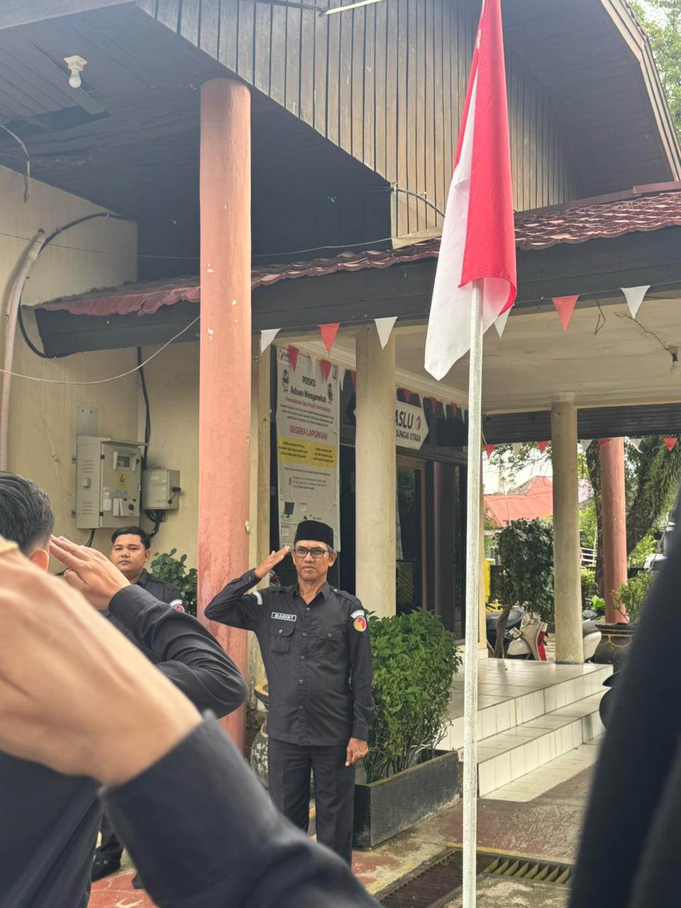 Apel rutin pagi senin