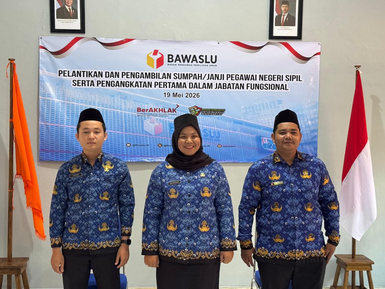 Resmi Dilantik Menjadi PNS, Tiga Pegawai Bawaslu HSU Siap Perkuat Kinerja Pengawasan