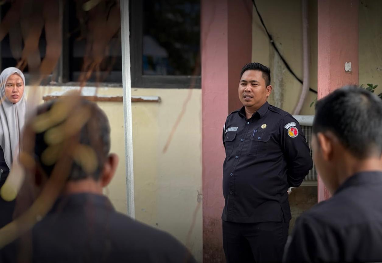 Bawaslu HSU Siapkan Staf Sekretariat Menjadi Pembina Apel Bergiliran