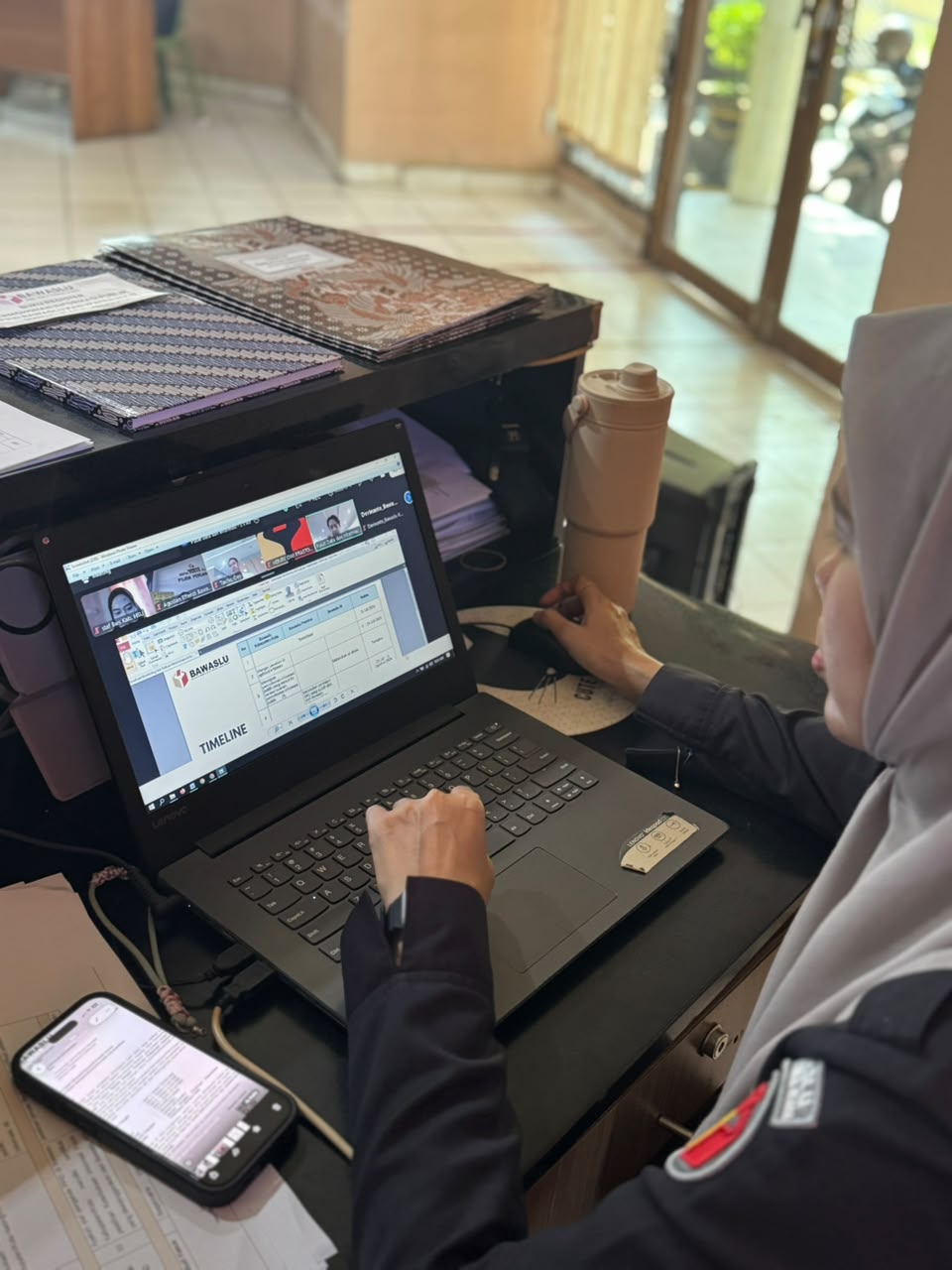 Bawaslu HSU Ikuti Sosialisasi Monitoring dan Evaluasi Keterbukaan Informasi Publik Tahun 2026