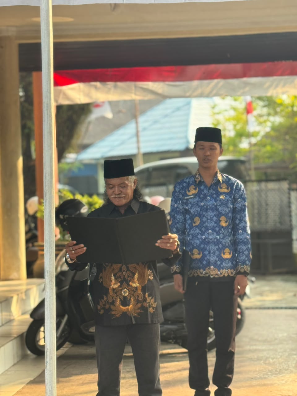 Bawaslu HSU Gelar Upacara Peringatan HUT ke-81 Kemerdekaan Republik Indonesia