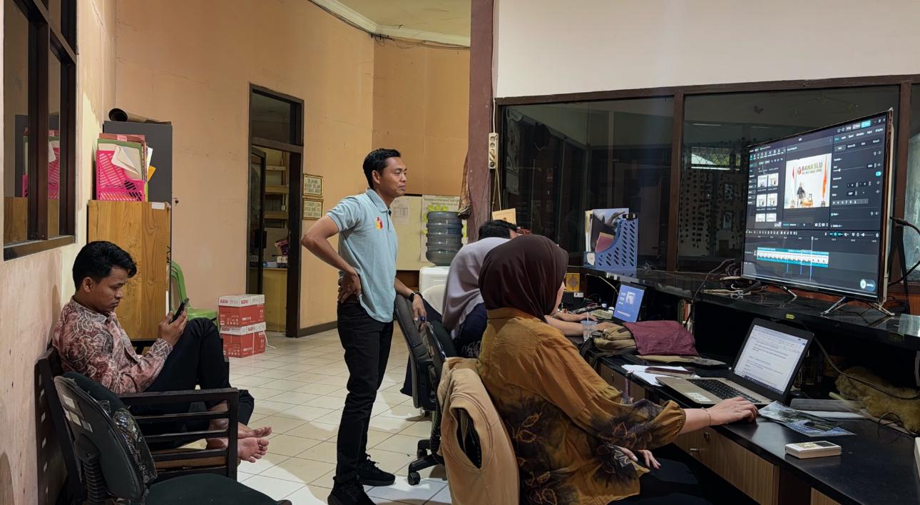 Tim Humas Bawaslu HSU Mulai Tahap Editing “Bawaslu Membelajarkan Volume 2