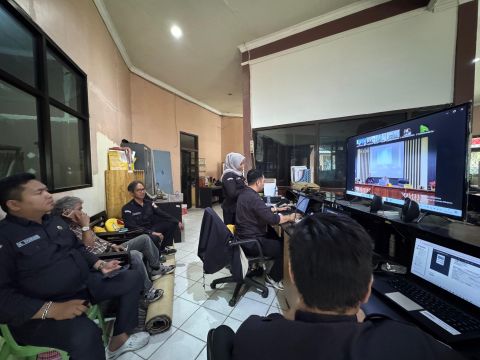 Bawaslu Kabupaten/Kota se-Kalimantan Selatan Ikuti FGD “Dinamika & Tantangan dalam Pengawasan Pemilu