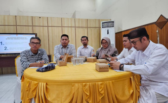 Pimpinan Bawaslu Kabupaten Hulu Sungai Utara mengikuti Rapat Koordinasi pencegahan dan pengawasan netralitas ASN di Bawaslu Provinsi Kalsel untuk Meningkatkan Netralitas ASN Menuju Pemilu 2024