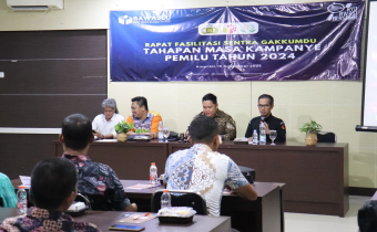 Rapat Fasilitasi Sentra Gakkumdu Bawaslu HSU: Persiapan Masa Kampanye Pemilu 2024 untuk taat Aturan dan Ciptakan Pemilu Damai di HSU"""