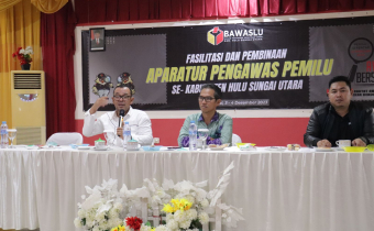 Fasilitasi dan Pembinaan Aparatur Pengawas Pemilu : Memperkuat Peran Pangawas Pemilu Kecamatan Se- Kabupaten Hulu Sungai Utara dalam Pemilu 2024"""