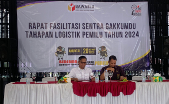 Rapat Fasilitasi Sentra Gakkumdu: Persiapan Logistik Pemilu 2024 di Amuntai"""