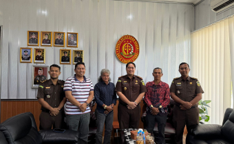 Silaturahmi dengan Kajari HSU