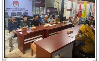 Perkuat Kolaborasi, Bawaslu HSU Forum Publik bahas standar Pelayanan Pemutakhiran Data Pemilih Berkelanjutan