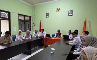 Rapat Evaluasi Kesekretariatan