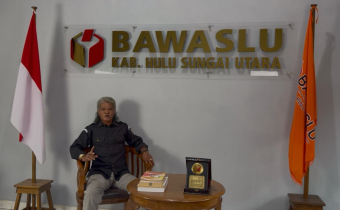 Syardani Tampil sebagai Presenter dalam Video Membelajarkan Volume 2