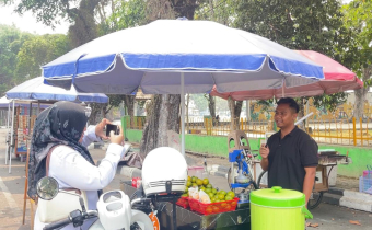 Tim Humas Bawaslu HSU take video Bawaslu Membelajarkan Volume 2