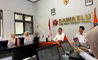 Rapat Kesekretariatan Bawaslu HSU