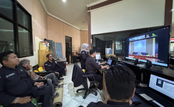 Bawaslu Kabupaten/Kota se-Kalimantan Selatan Ikuti FGD “Dinamika & Tantangan dalam Pengawasan Pemilu